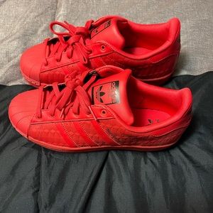 Adidas superstar size 7